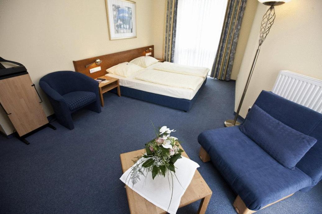 Hotel Rheinpark ריס מראה חיצוני תמונה