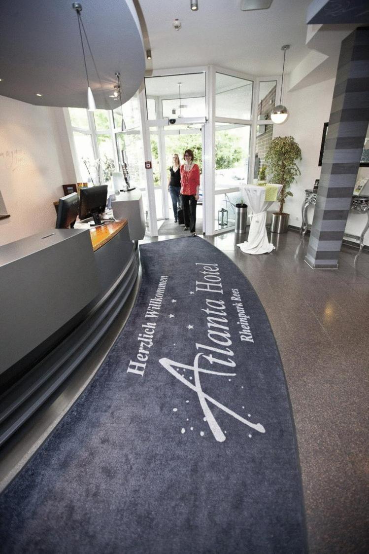 Hotel Rheinpark ריס מראה חיצוני תמונה