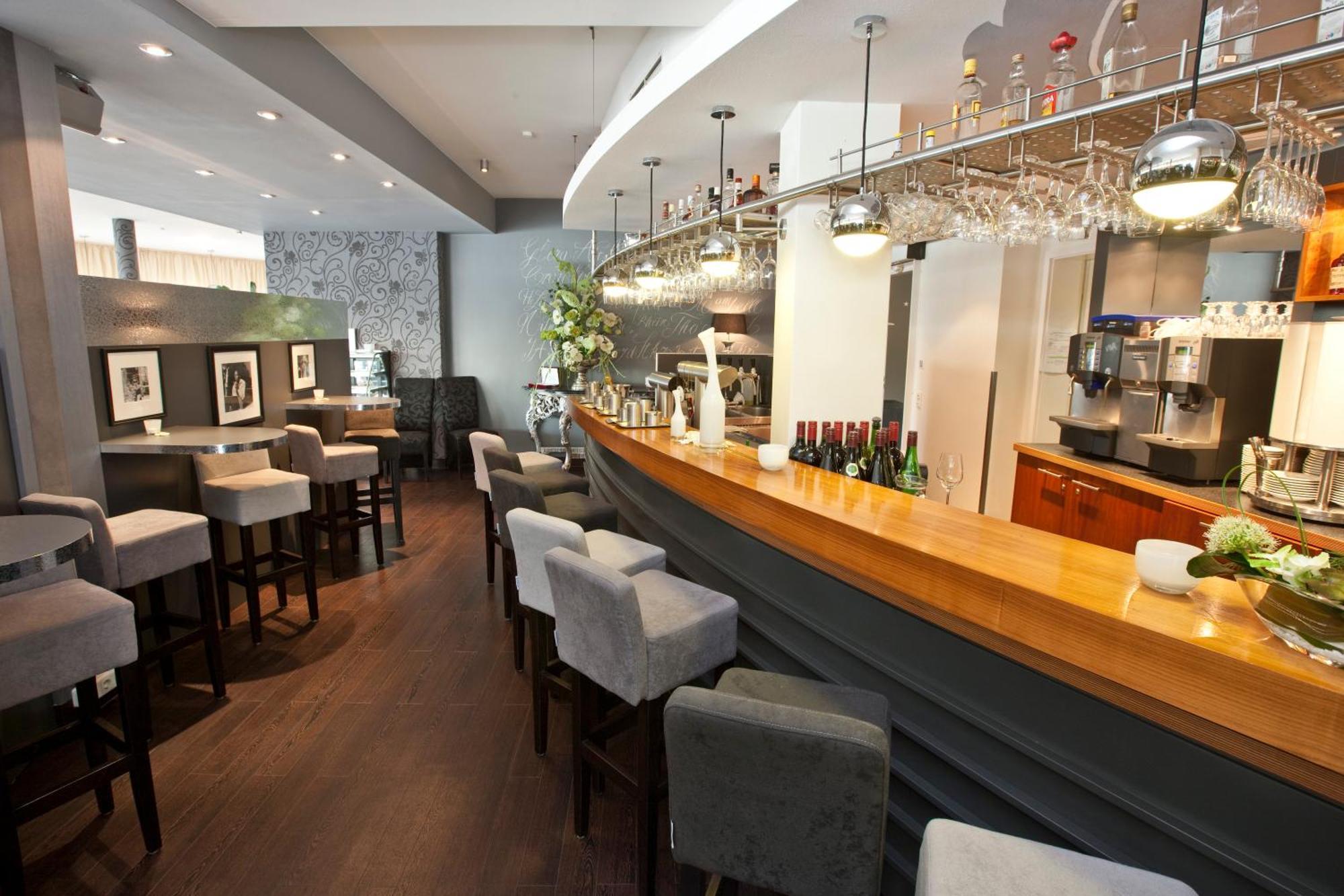 Hotel Rheinpark ריס מראה חיצוני תמונה