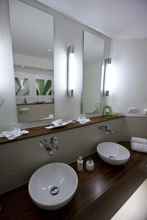 Hotel Rheinpark ריס מראה חיצוני תמונה