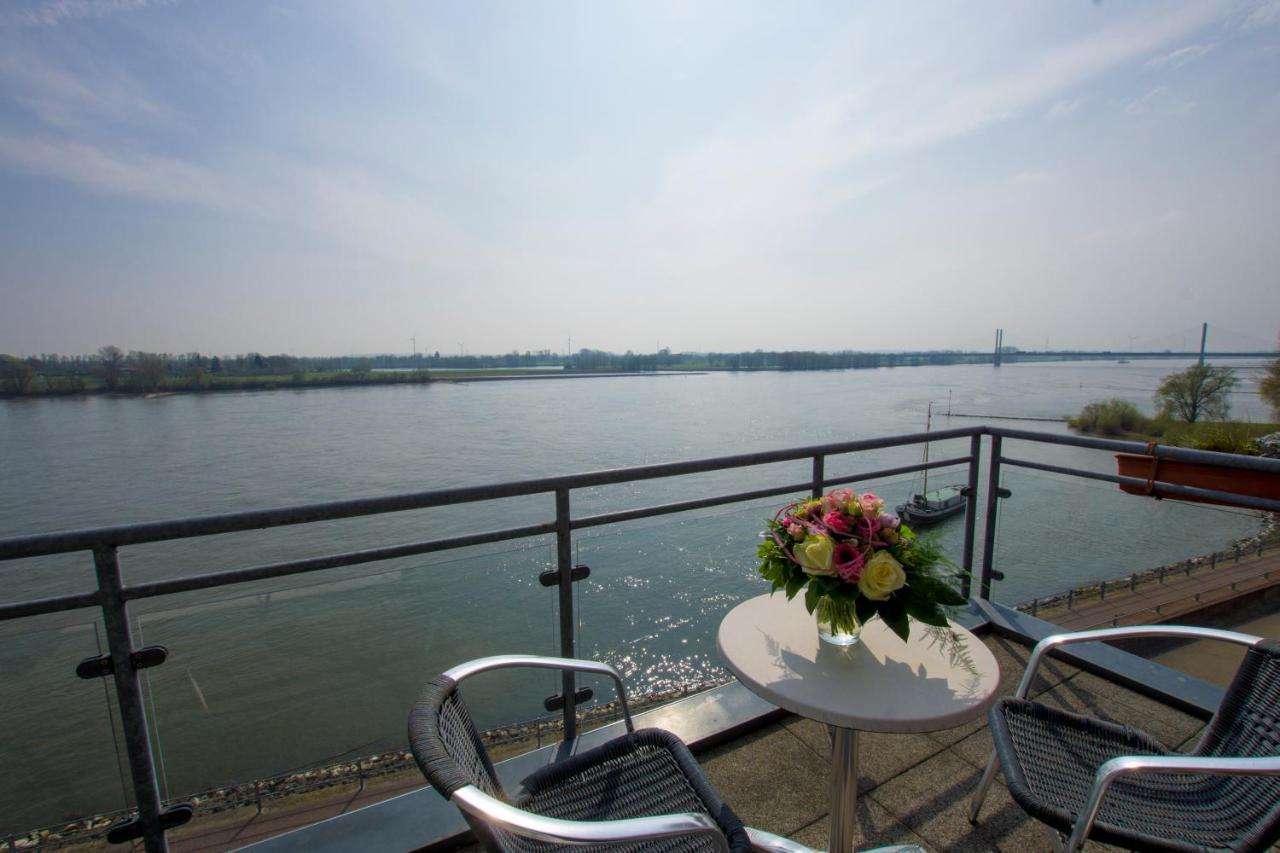 Hotel Rheinpark ריס מראה חיצוני תמונה