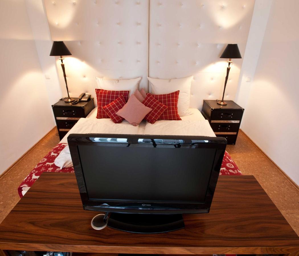 Hotel Rheinpark ריס מראה חיצוני תמונה